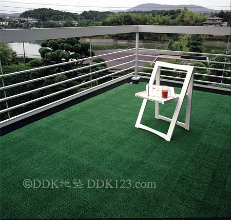 “DDK芬特潔”屋頂草坪防滑地墊圖片