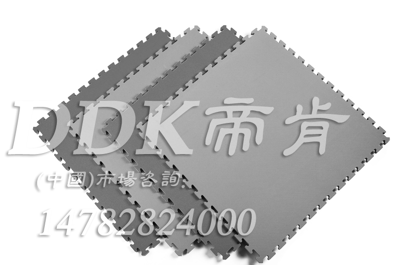 塑造多色彩車間工業(yè)地板用哪種地膠好？4.5mm厚密實(shí)型T字鎖扣pvc地膠
