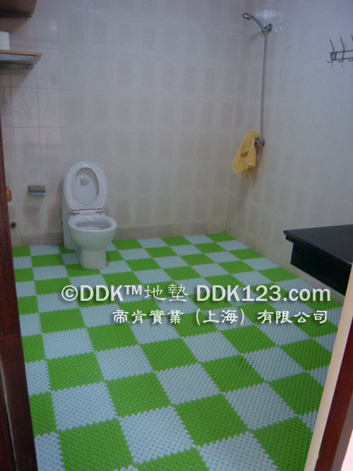透水防滑墊,塑膠地墊,塑膠墊,塑膠防滑墊,浴室墊,排水墊,浴室地墊,衛(wèi)生間地墊,衛(wèi)生間防滑墊,游泳池防滑墊