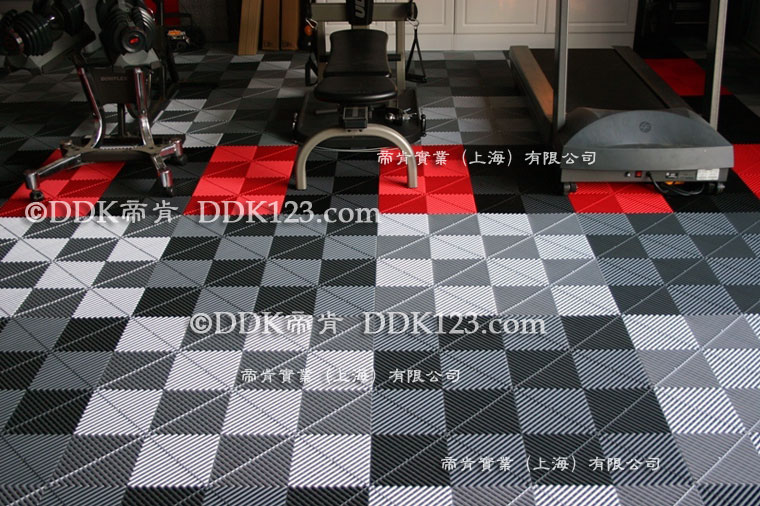 健身房地面鋪什么地板和地膠？健身房專用地板用什么好？健身房地板膠,健身房室內(nèi)地板膠,健身房運動地板,健身房室內(nèi)地板,健身房塑膠地板 