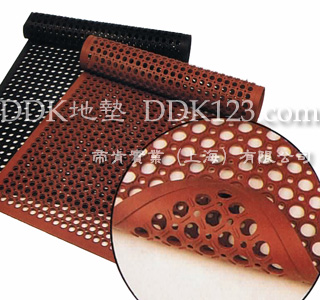 DDK優(yōu)樂柏美地墊,抗疲勞地墊,抗疲勞墊,防疲勞地墊,防疲勞墊,多孔橡膠墊,廚房地墊,廚房防滑墊,耐油地墊,草坪地墊,防滑地毯 