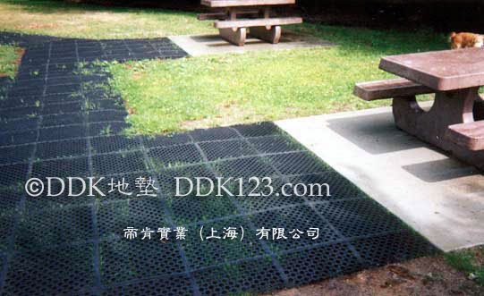 草坪地墊,防滑地毯 